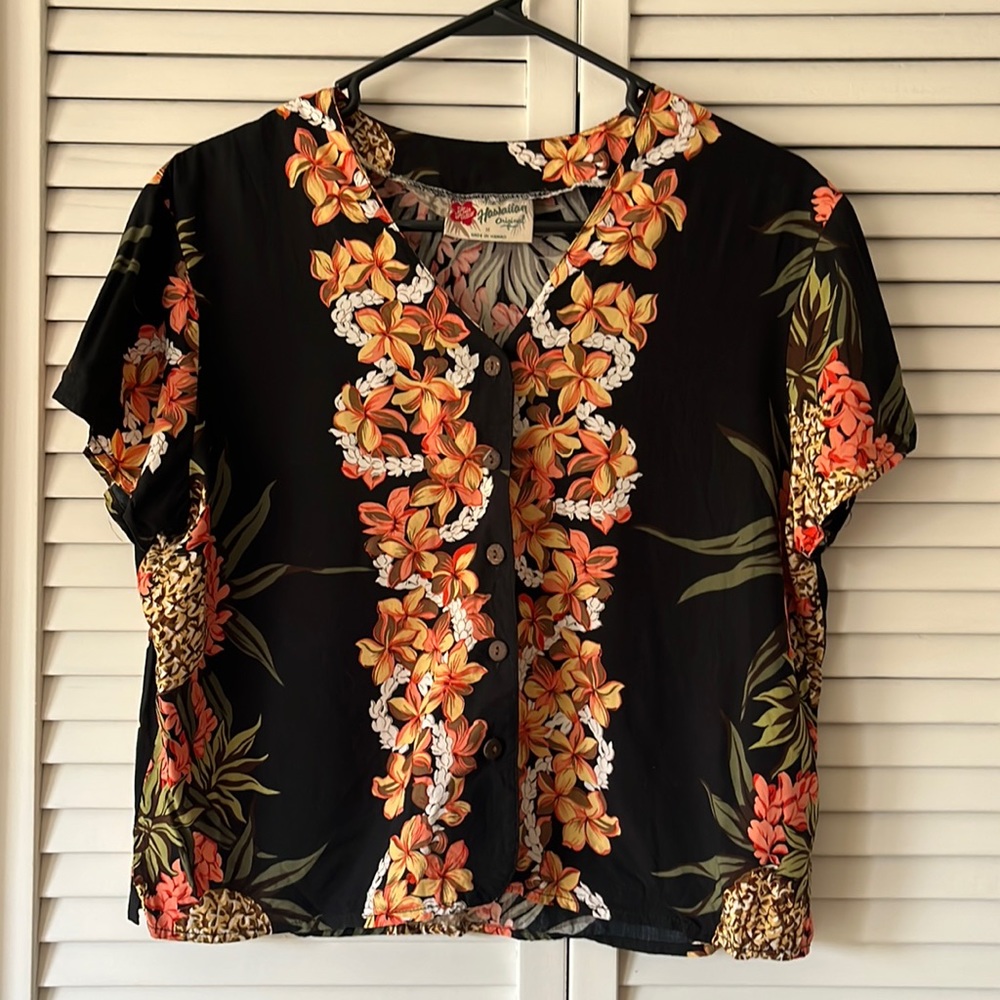 Vintage Hilo Hattie Cropped Button Down Made in Hawaii